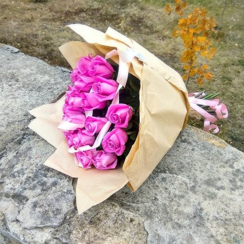 Букет из 25 розовых роз Un velo rosa