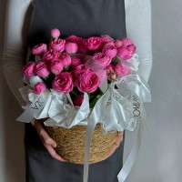 Корзина кустовых роз 01638