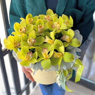 Коробка с орхидеями Лайм